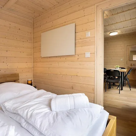 Tiny Am Bergheider Apartment *