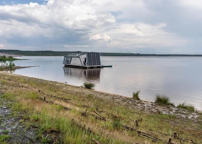 Tiny Am Bergheider Apartment